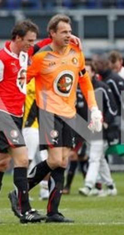 Feyenoord 2010-11 GK 3 V2 Kit