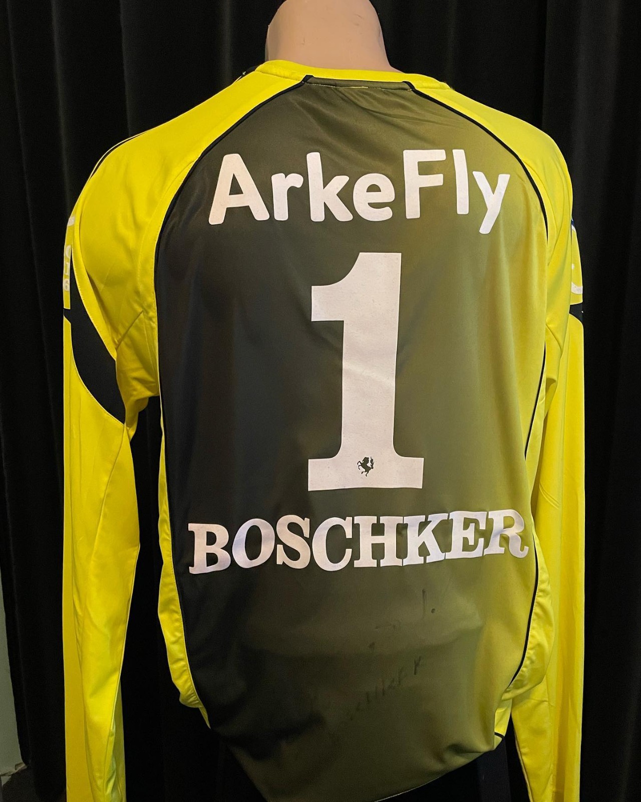 FC Twente 2009-10 GK 1 Kit