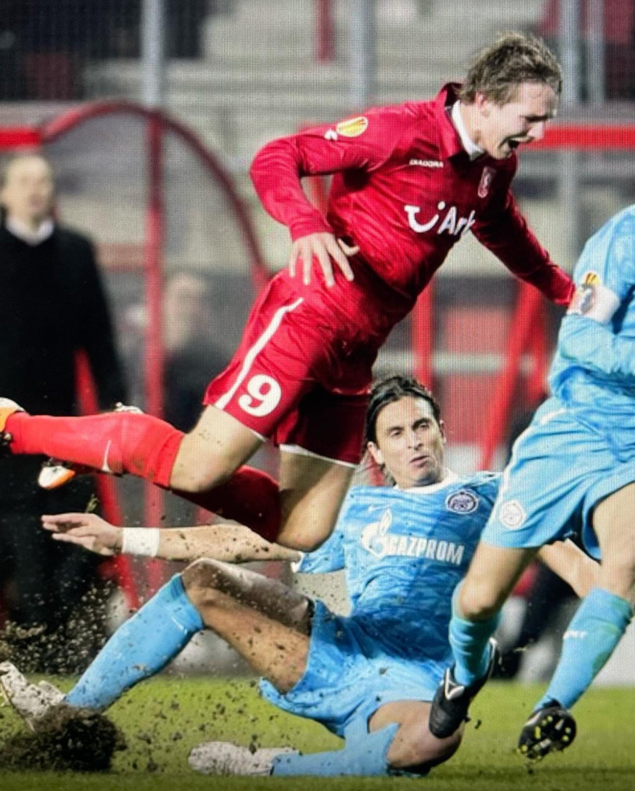 FC Twente 2010-11 European Home Kit