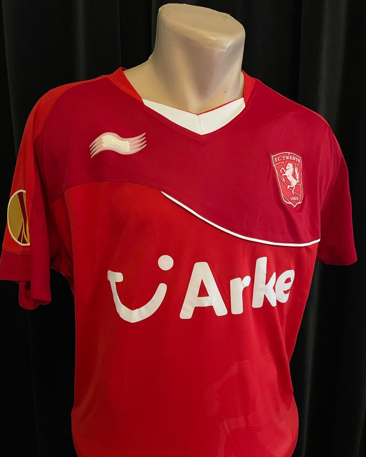 FC Twente 2011-12 European Home Kit
