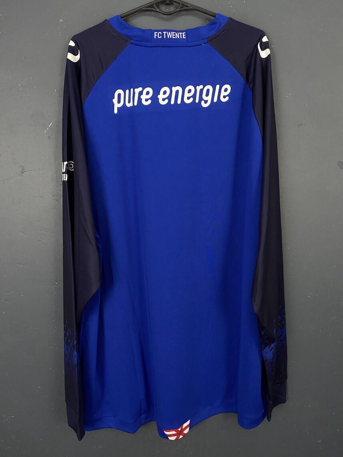 FC Twente 2017-18 GK 1 Kit