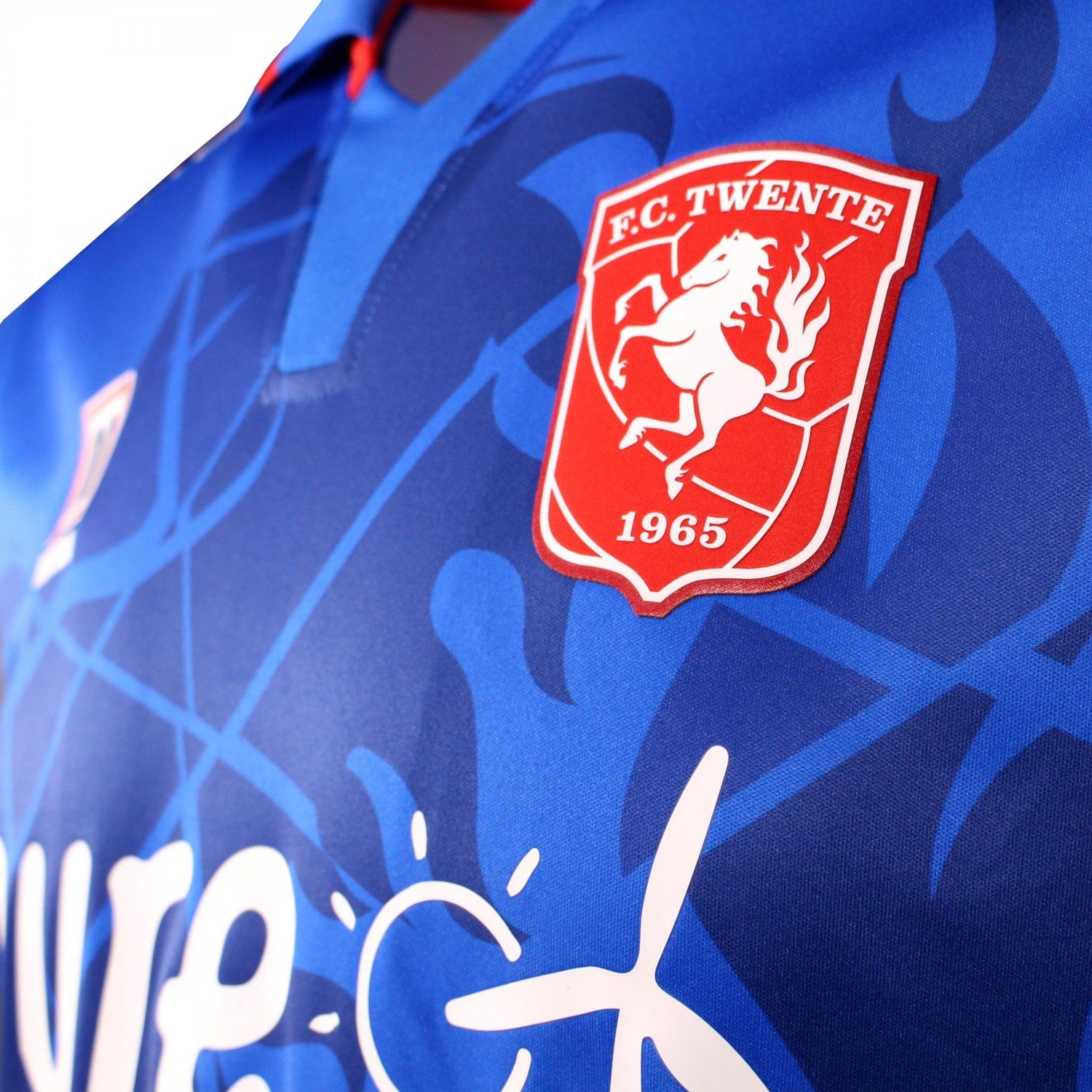 FC Twente 2021-22 Away Kit