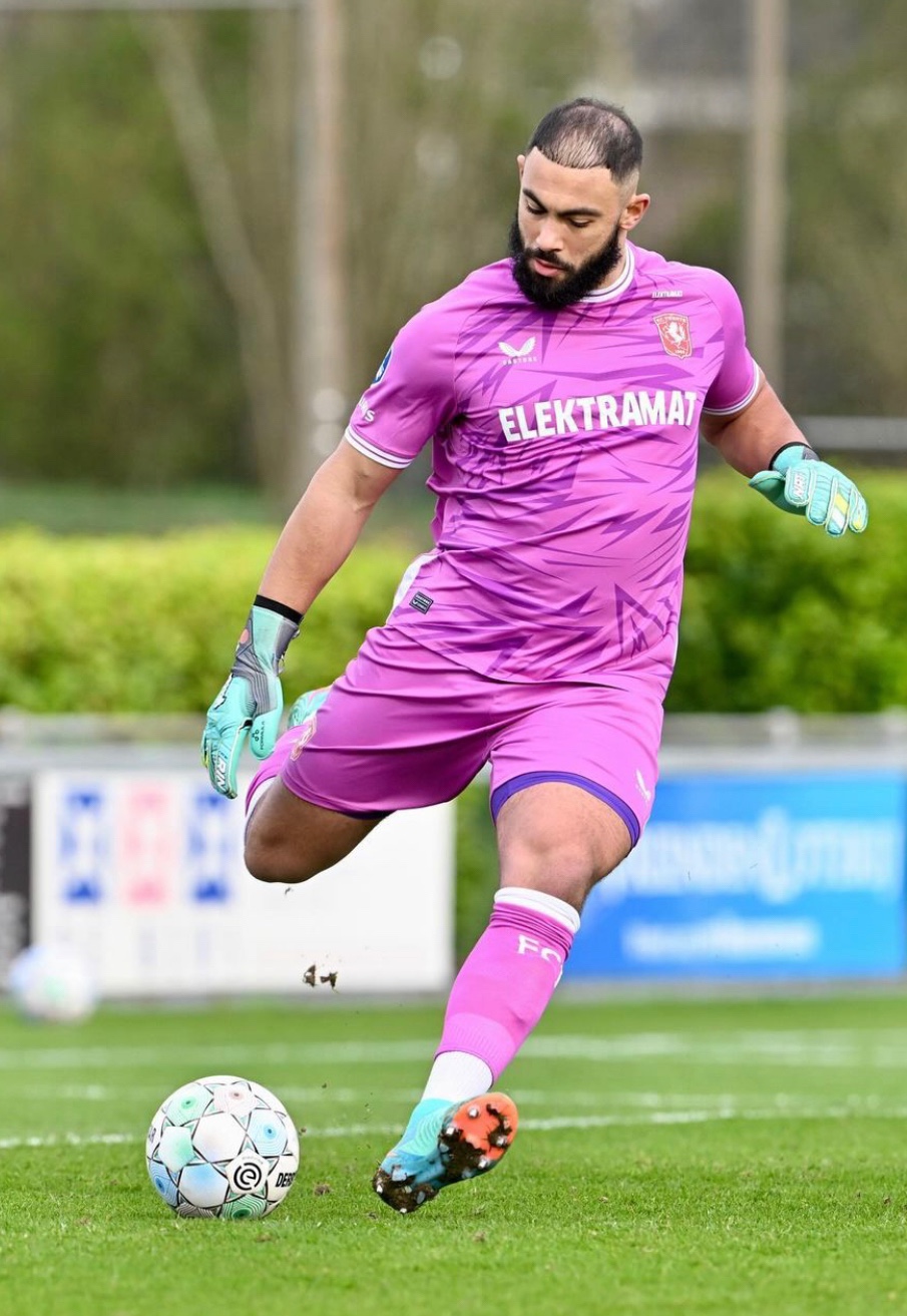 FC Twente 2023-24 GK 3 Kit