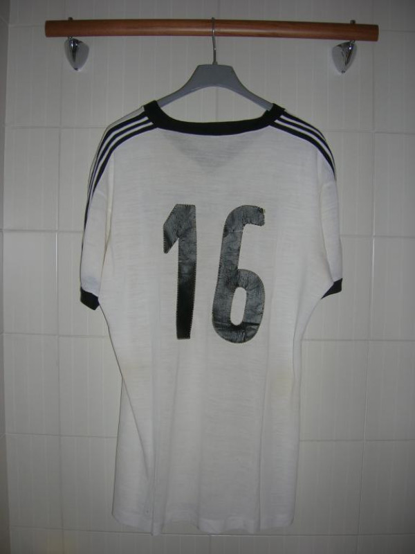 AC Cesena 1982-83 Home Kit