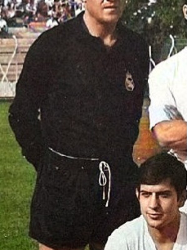 Real Madrid 1968-69 GK Home Kit