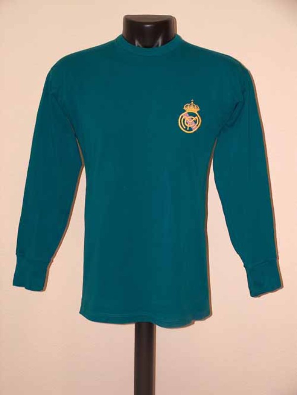 Real Madrid 1971-72 GK Home Kit