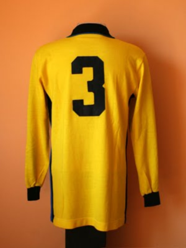 Pisa 1982-83 Away Kit