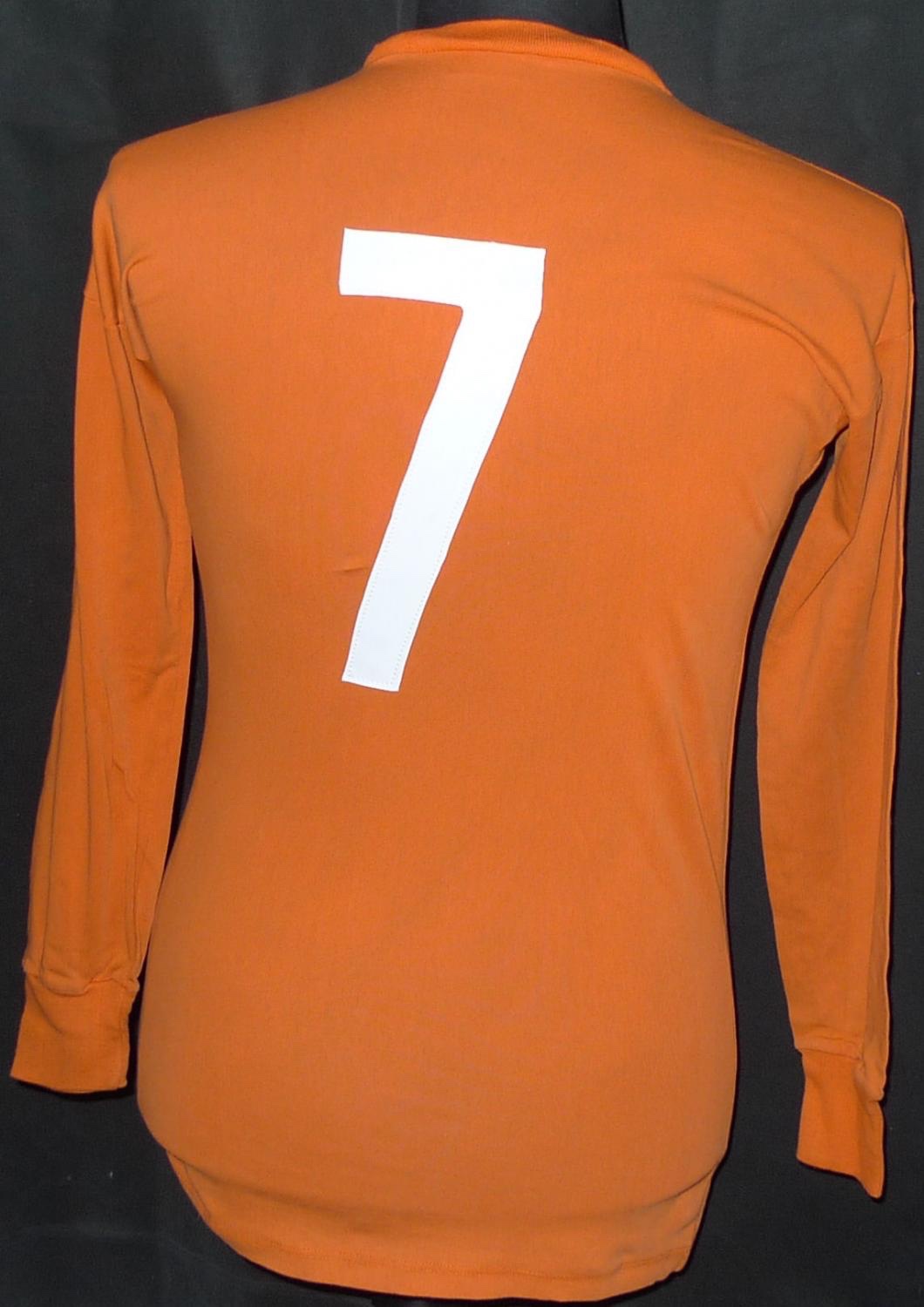 Valencia CF 1973-74 Away Kit