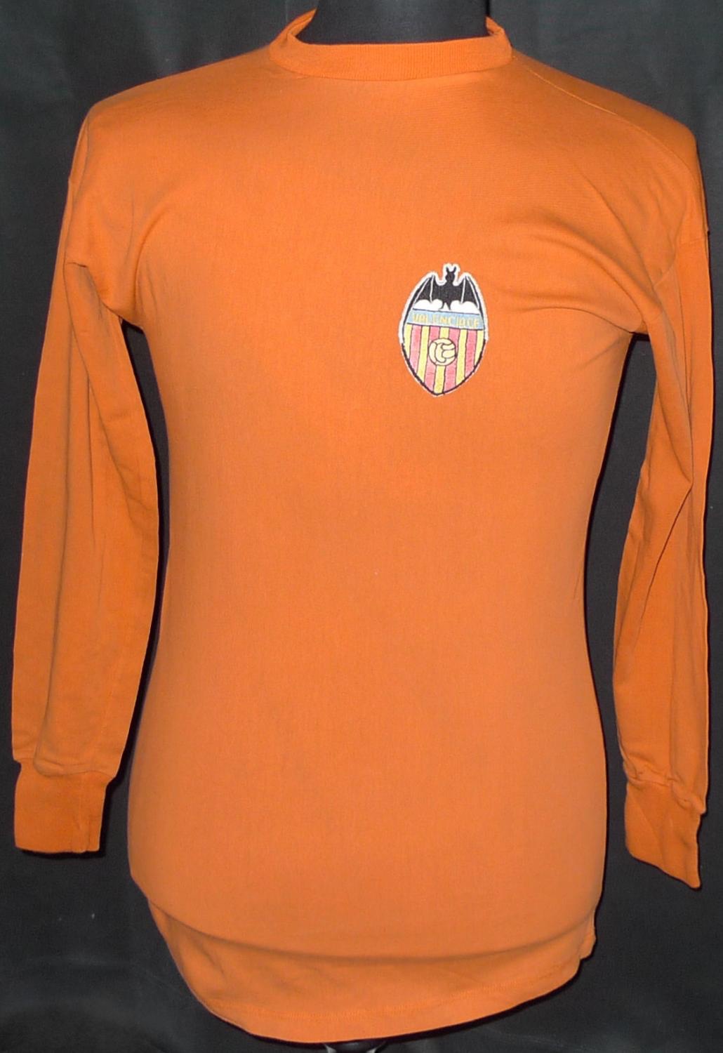Valencia CF 1973-74 Away Kit