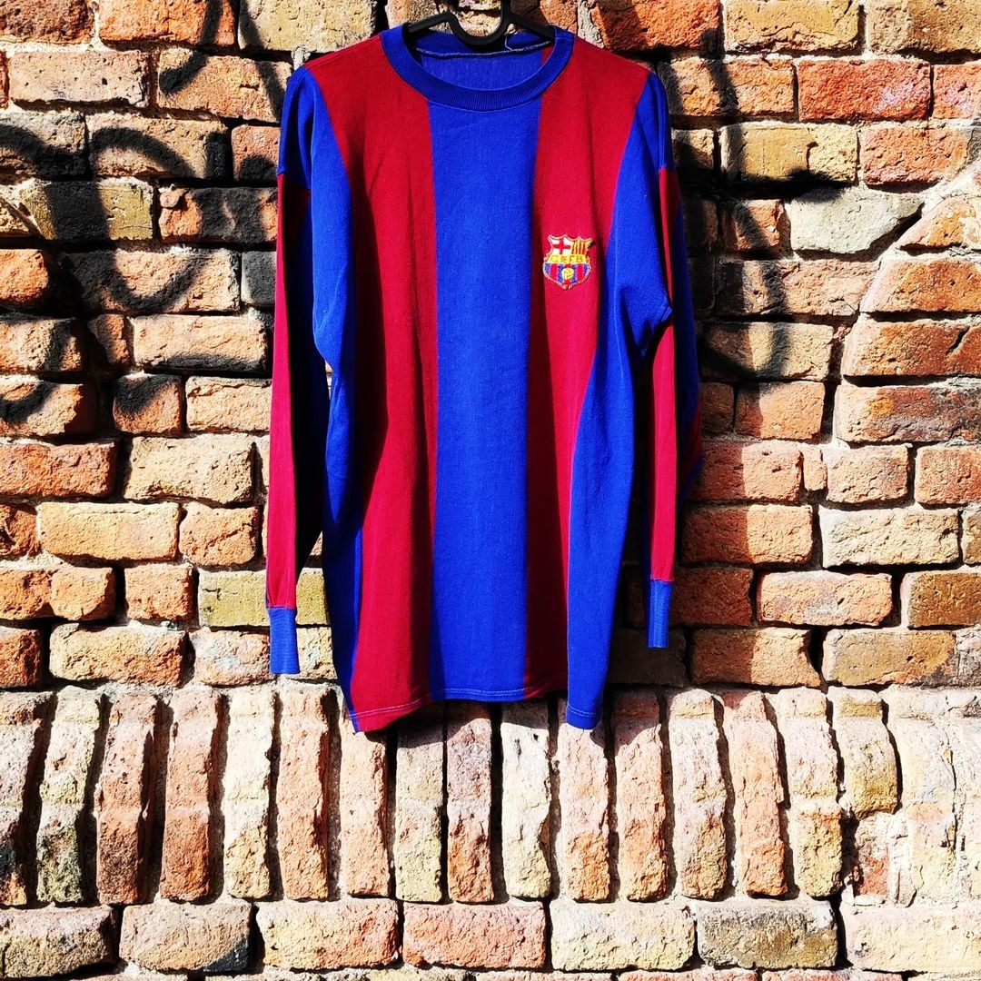 FC Barcelona 1975-76 Home Kit