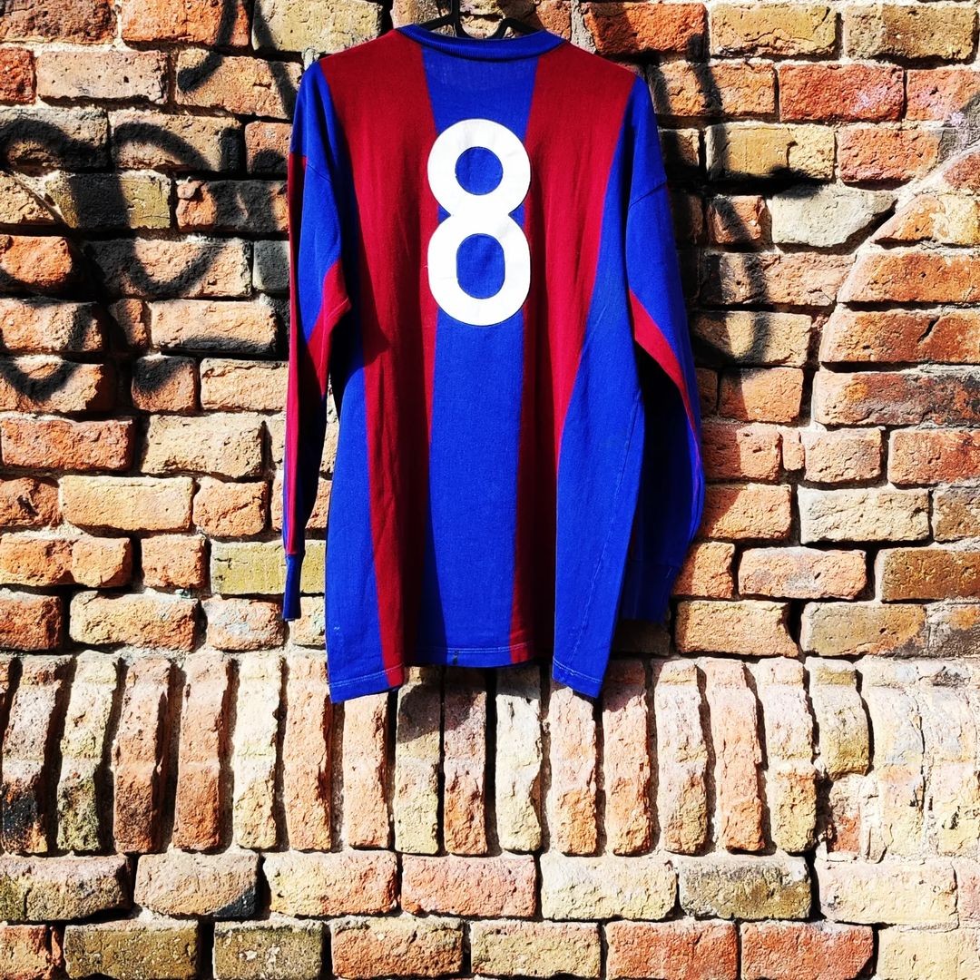 FC Barcelona 1975-76 Home Kit