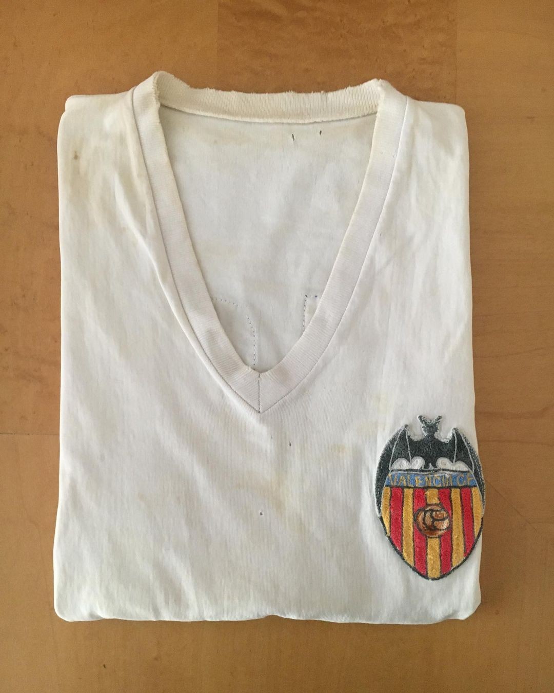 Valencia CF 1975-76 Home Kit