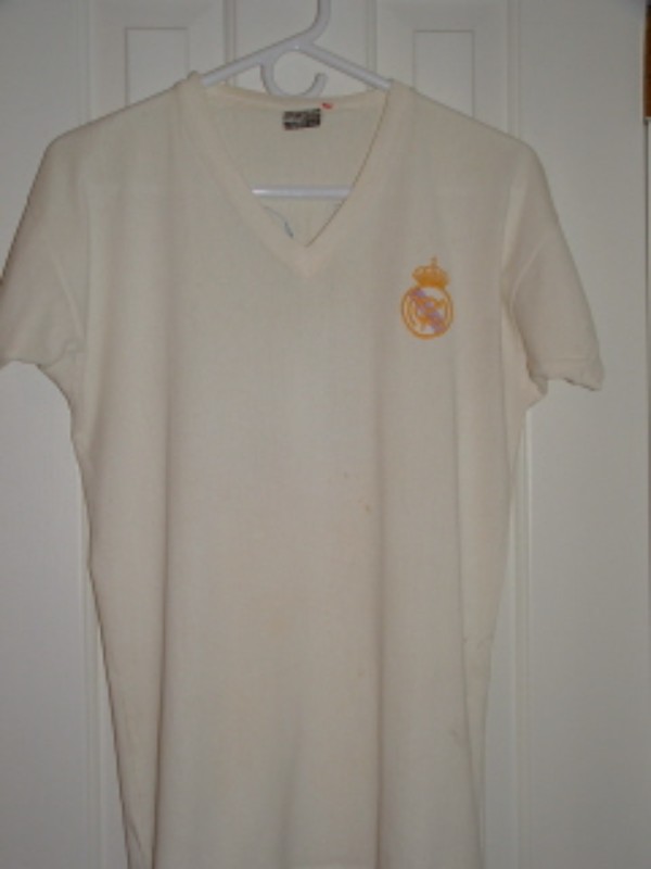 Real Madrid 1976-77 Home Kit