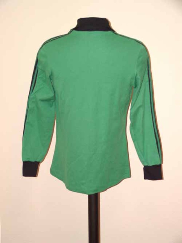 Real Madrid 1976-77 GK 1 Kit