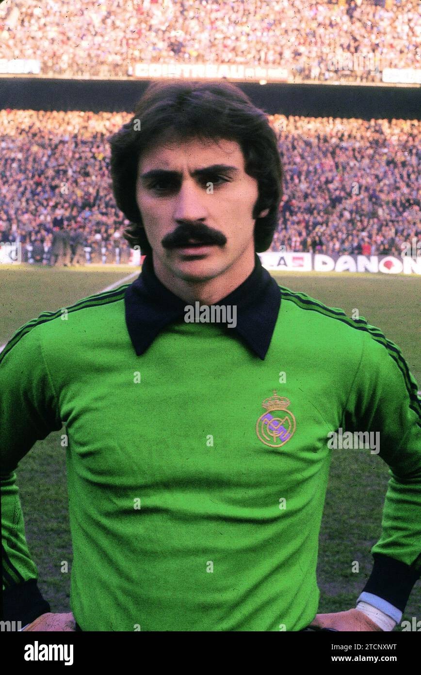 Real Madrid 1976-77 GK 1 Kit