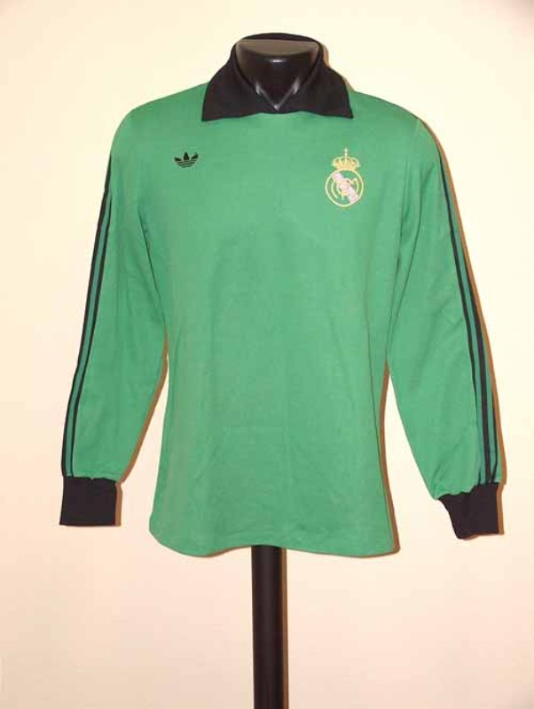 Real Madrid 1976-77 GK 1 Kit