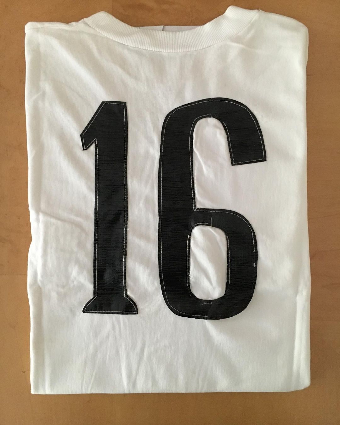 Burgos CF 1976-77 Home Kit