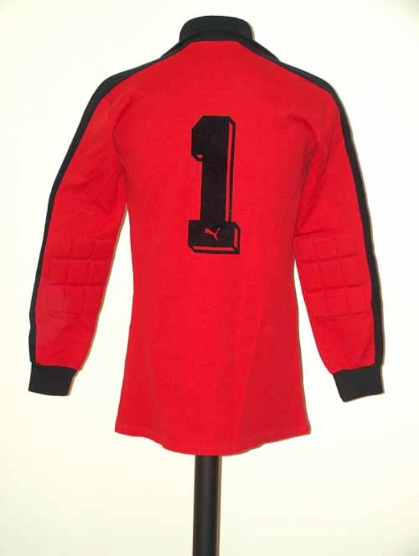 Real Madrid 1977-78 GK Away Kit