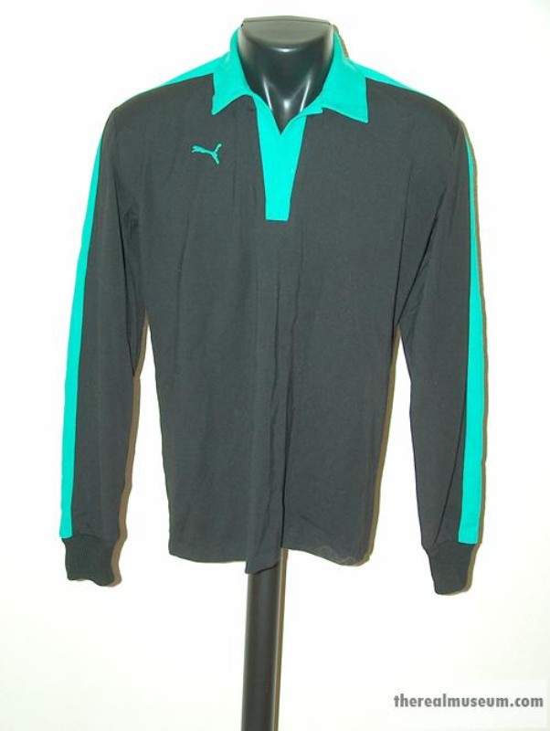 Real Madrid 1979-80 GK 2 Kit