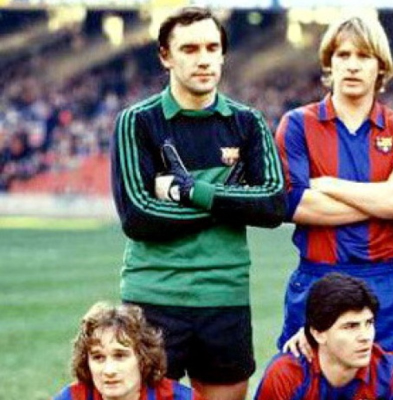 FC Barcelona 1980-81 GK Kit