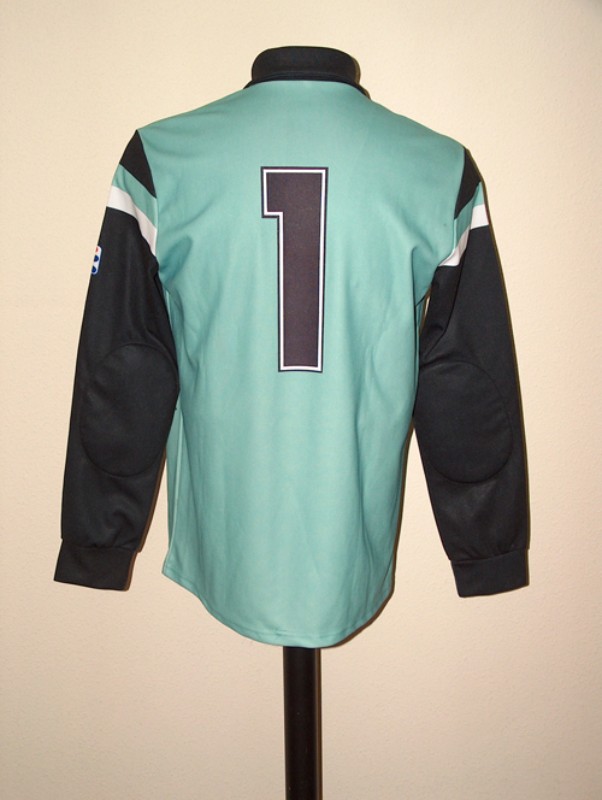 Real Madrid 1980-81 GK 2 Kit