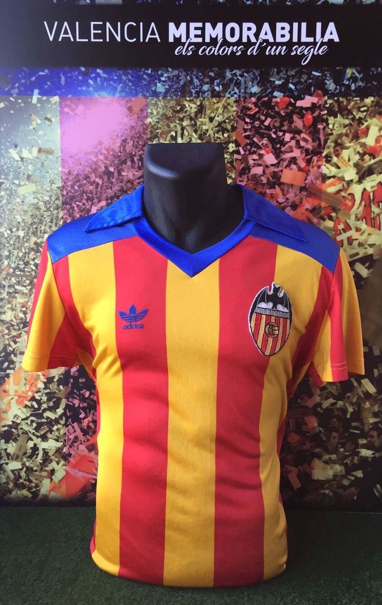 Valencia CF 1980-81 Away Kit