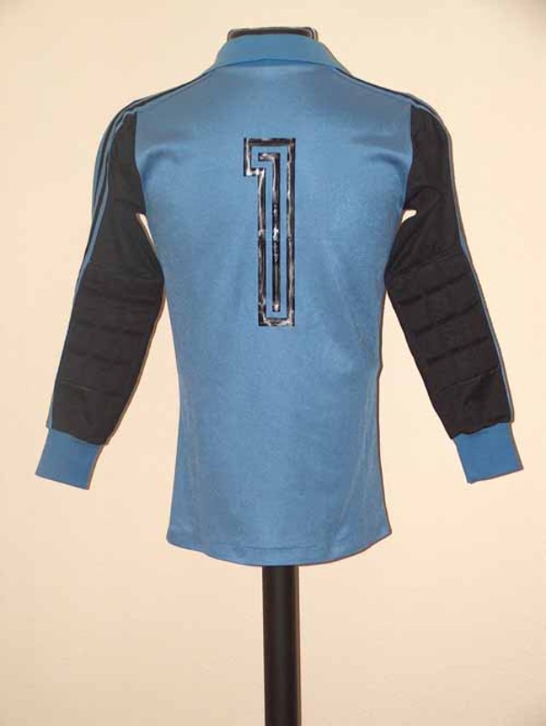 Real Madrid 1981-82 GK 3 Kit