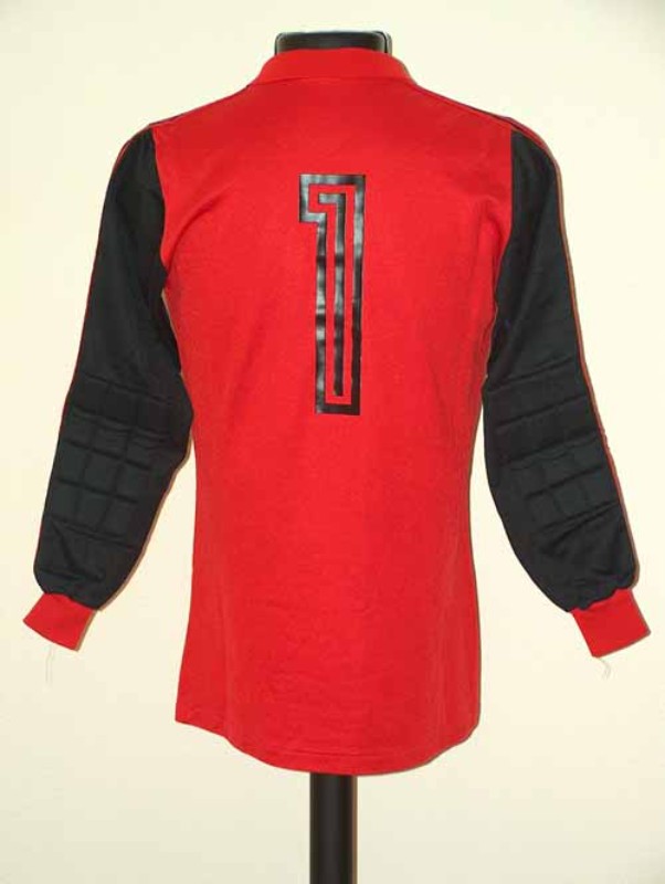 Real Madrid 1981-82 GK 4 Kit