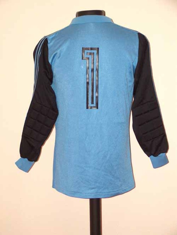 Real Madrid 1982-83 GK Home Kit