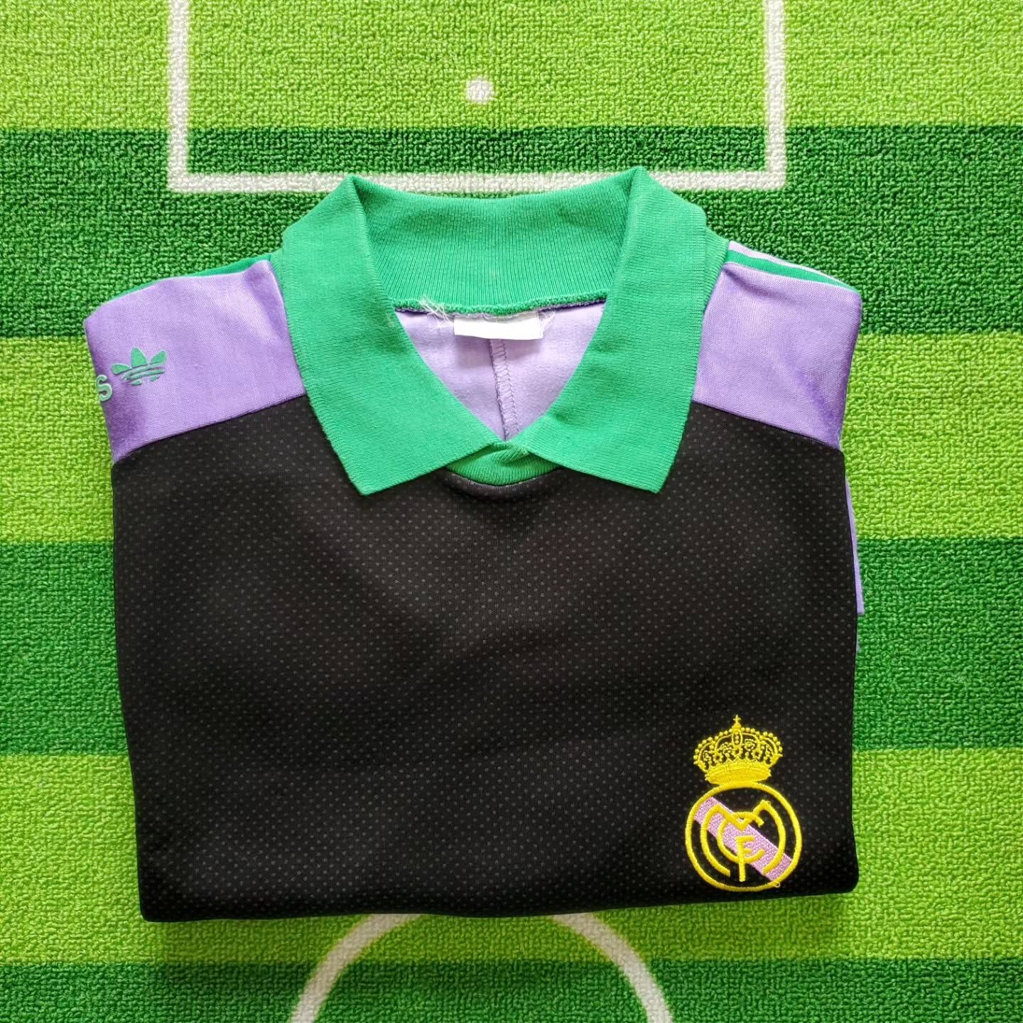 Real Madrid 1982-83 GK 5 Kit