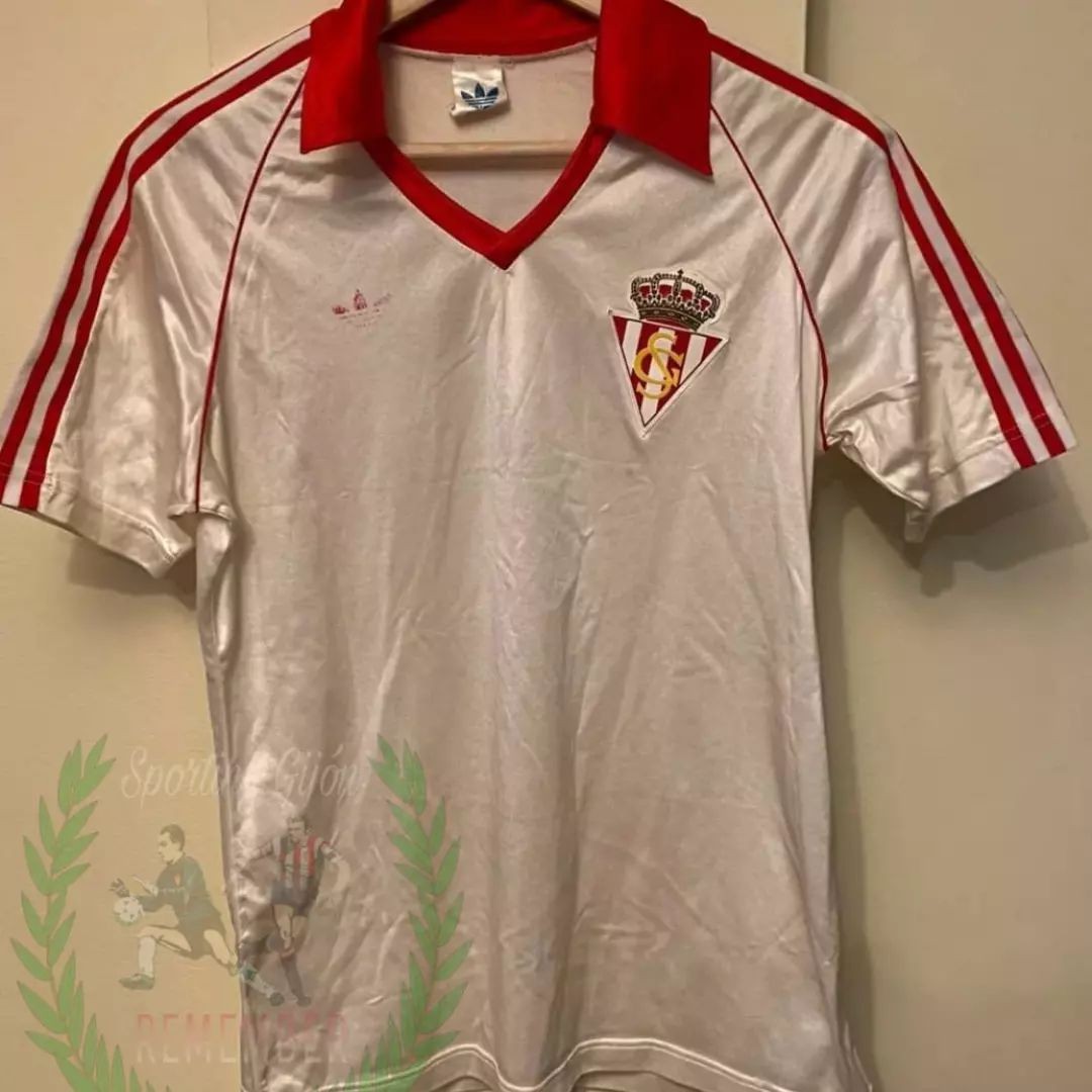 Sporting Gijón 1982-83 Away Kit