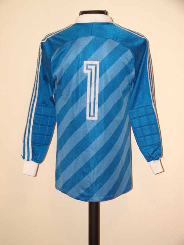 Real Madrid 1984-85 GK 5 Kit