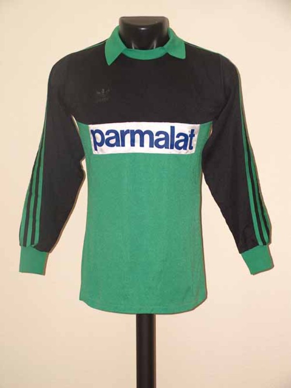 Real Madrid 1985-86 GK Home Kit