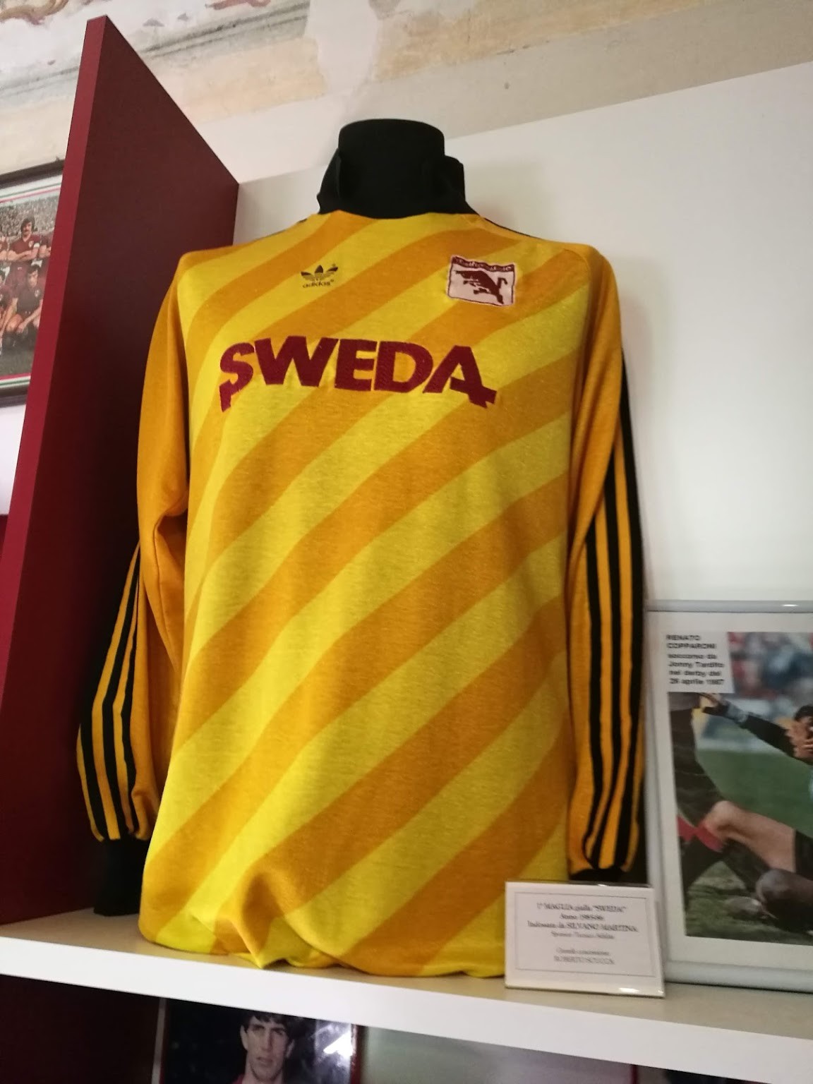 Torino FC 1985-86 GK Kit