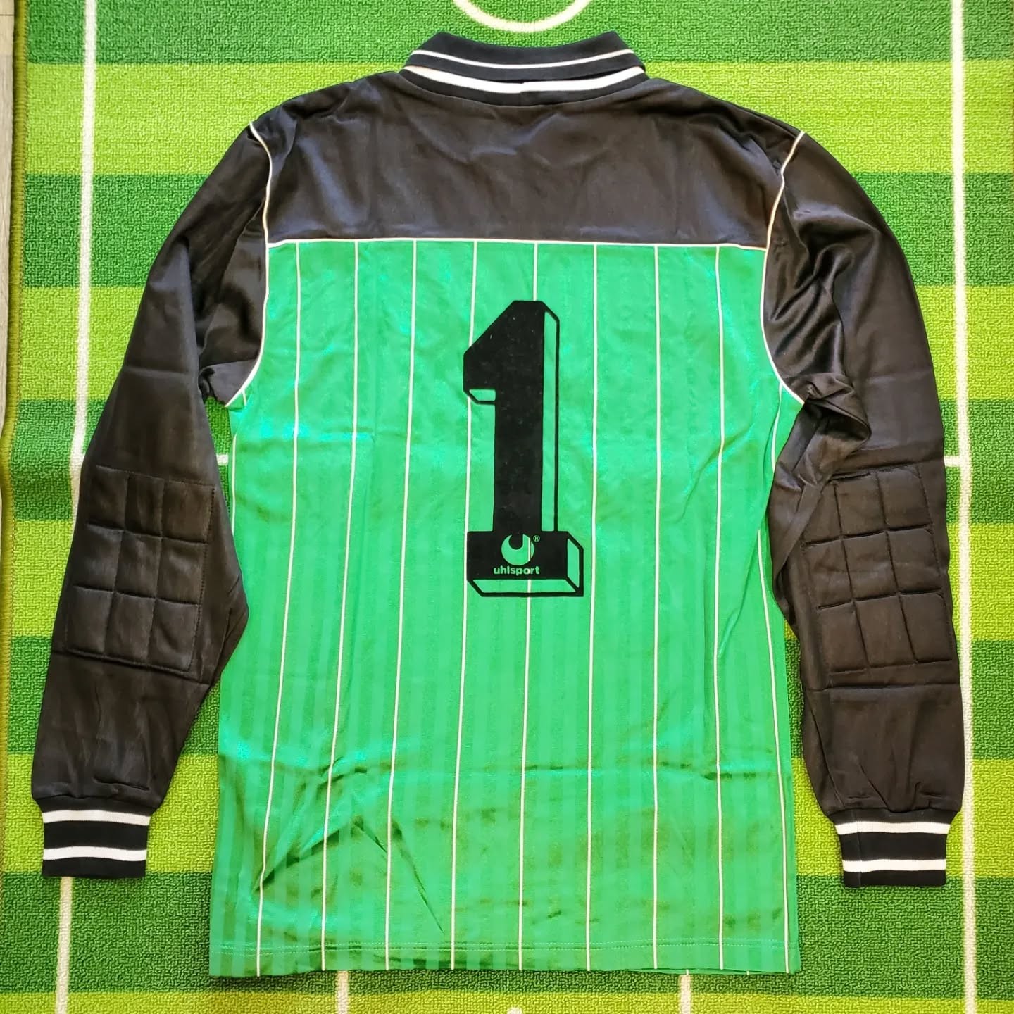 Real Madrid 1989-90 GK 5 Kit