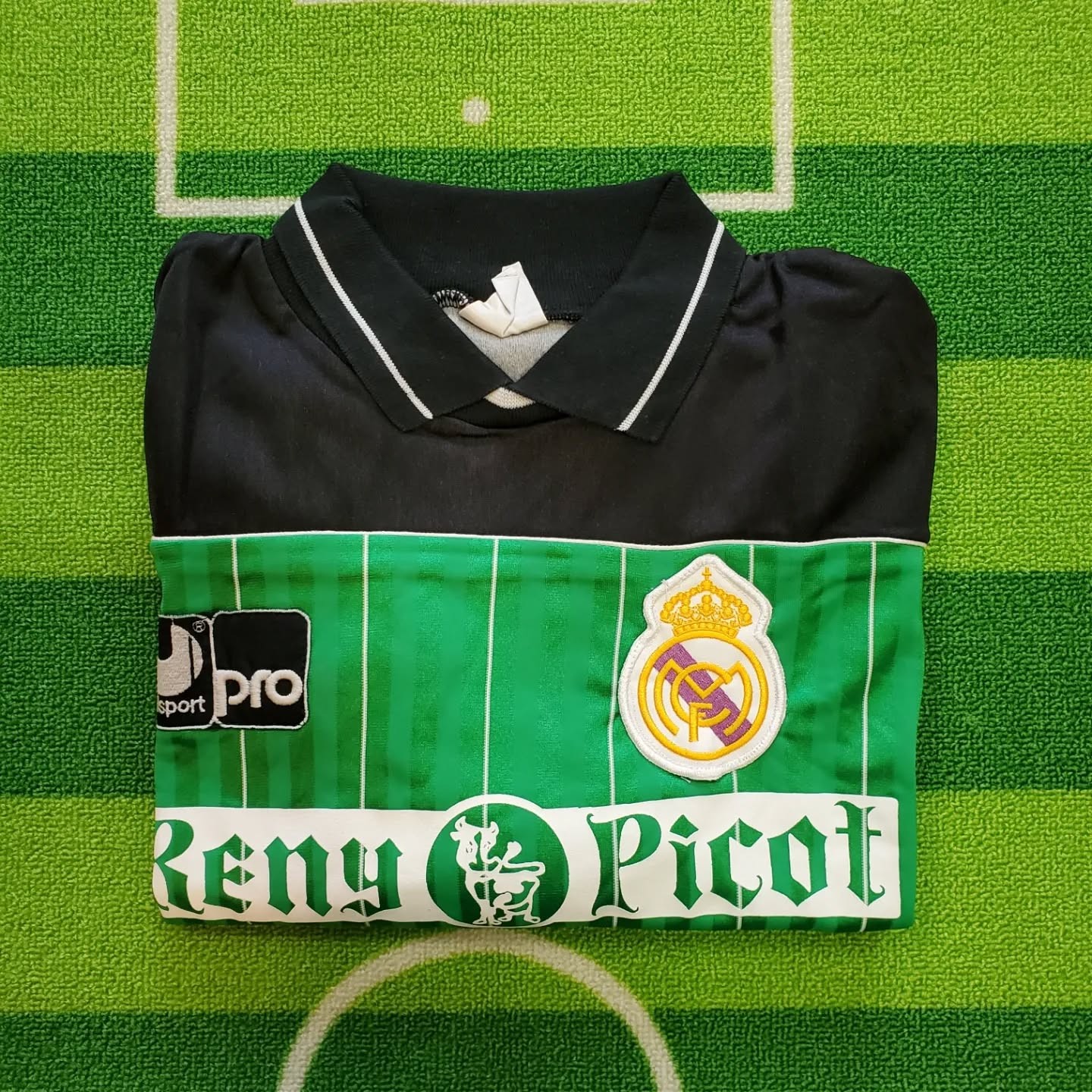 Real Madrid 1989-90 GK 5 Kit