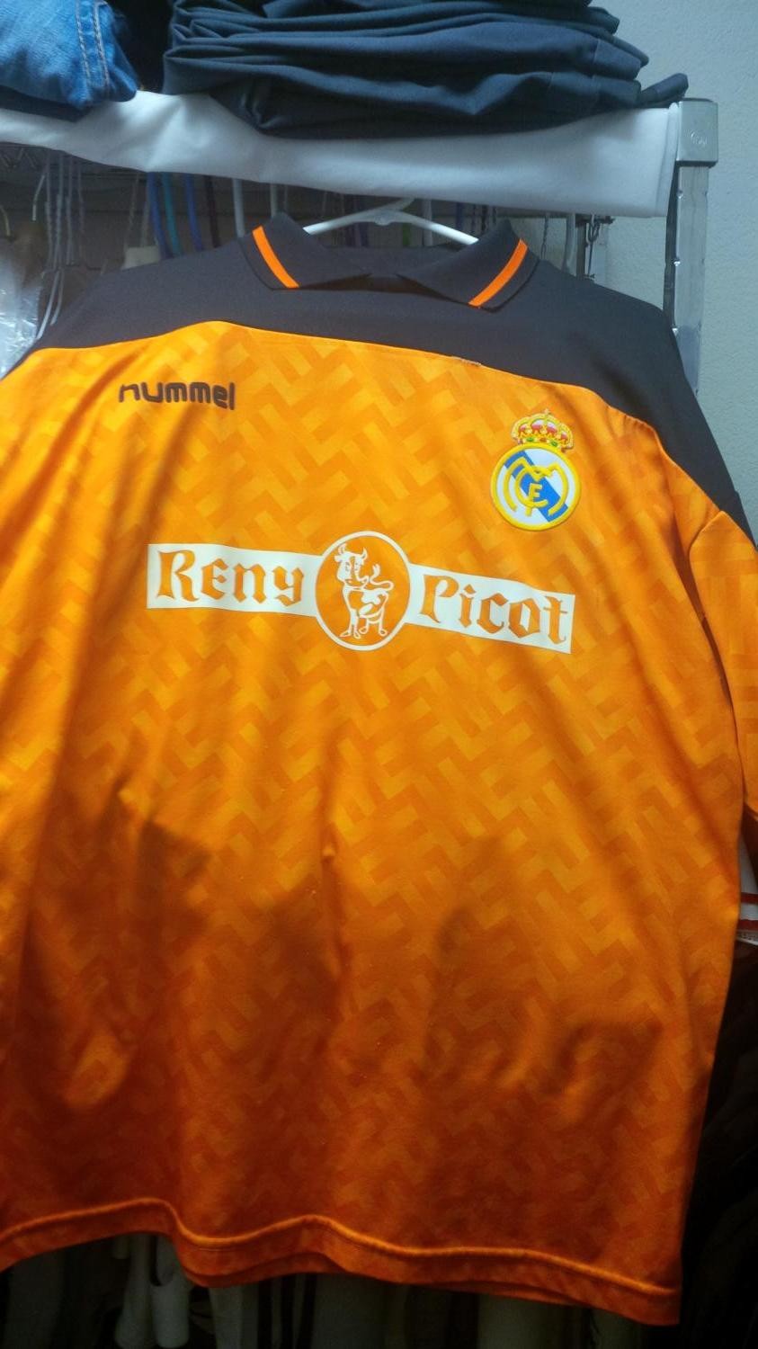 Real Madrid 1989-90 GK 6 Kit