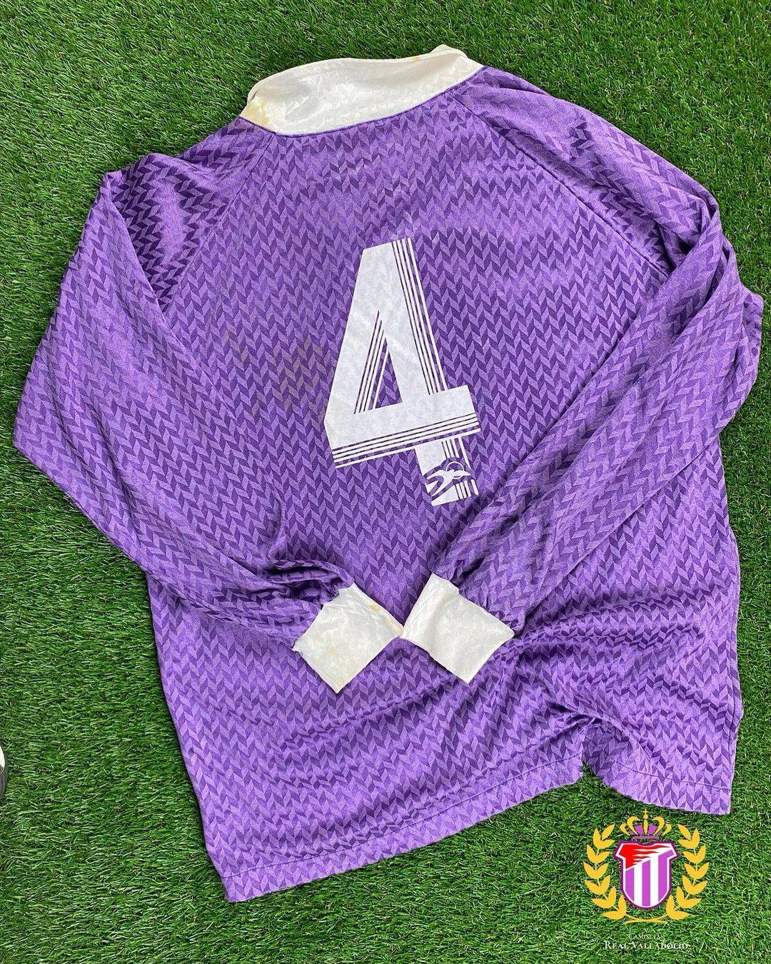 Real Valladolid 1989-90 Away Kit