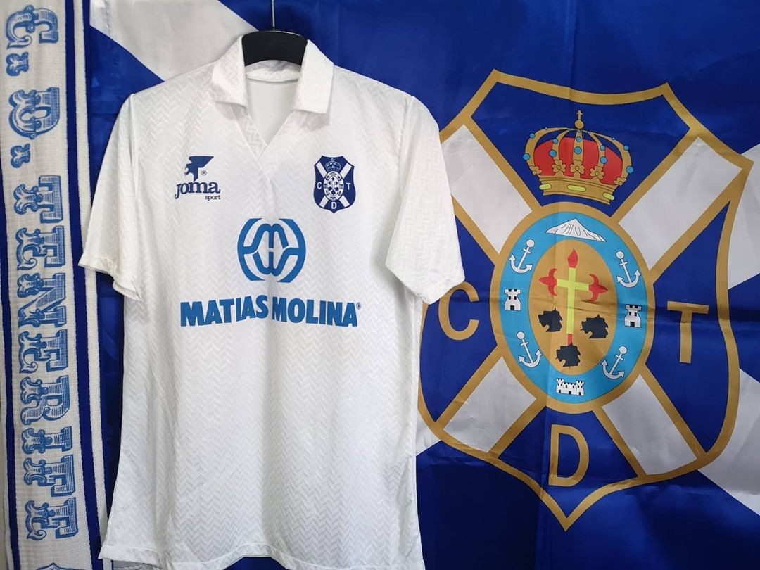 CD Tenerife 1989-90 Home 4 Kit