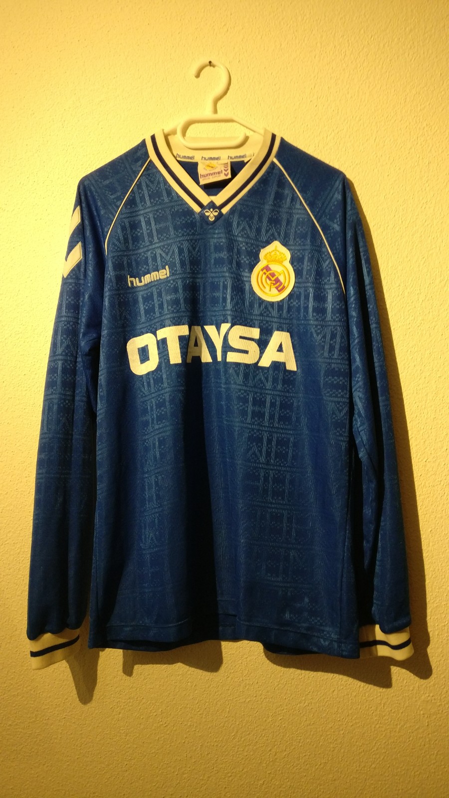 Real Madrid 1991-92 Away Kit