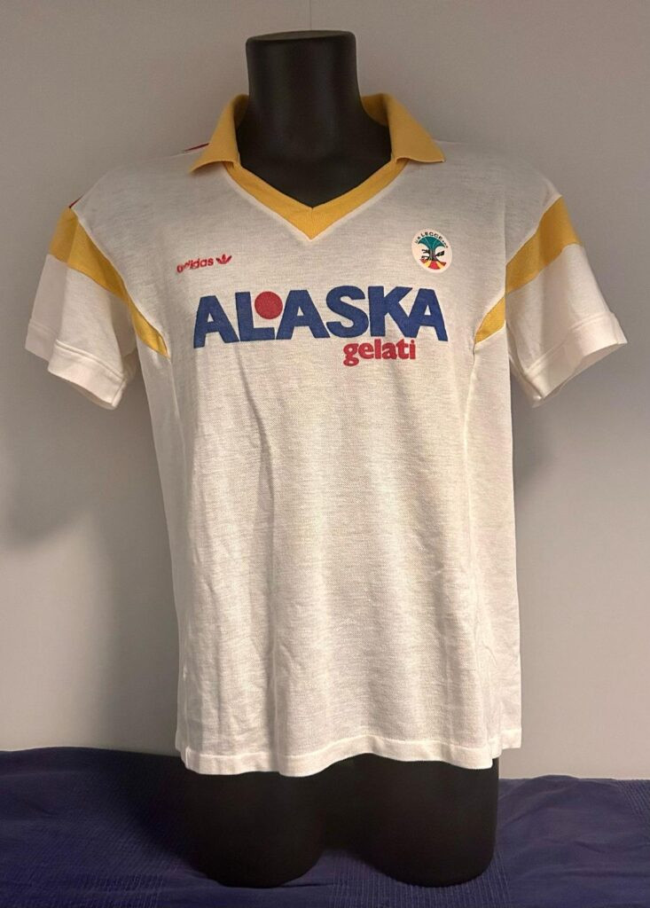 US Lecce 1985-86 Away Kit