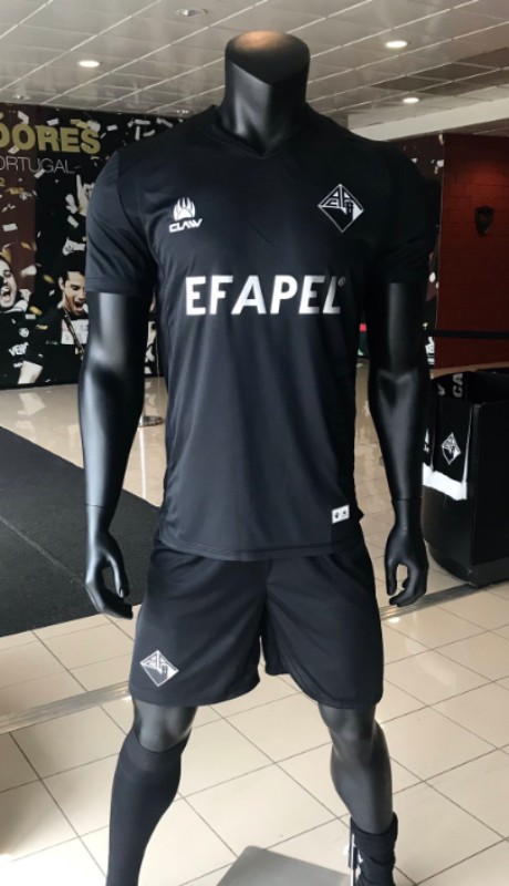 Académica de Coimbra 2019-20 Home Kit