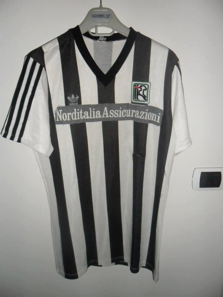 Ascoli 1986-87 Home Kit
