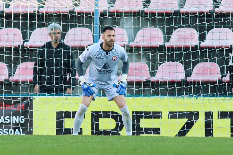 Trofense 2019-20 GK 1 Kit