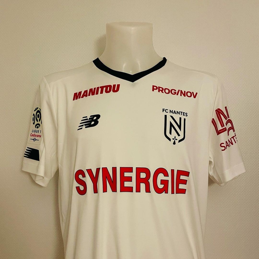 FC Nantes 2019-20 GK 1 Kit