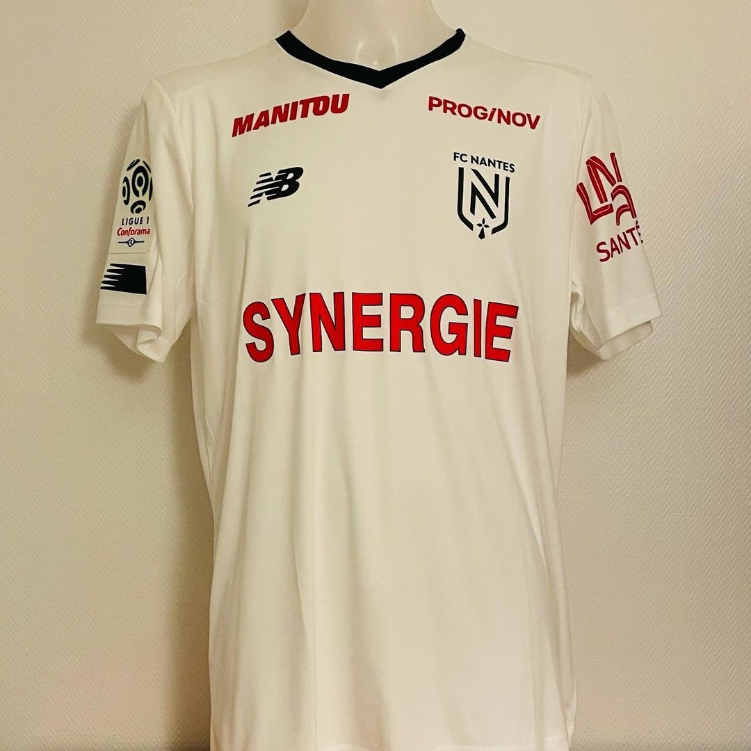 FC Nantes 2019-20 GK 1 Kit