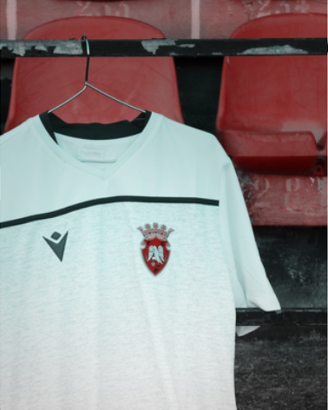 FC Penafiel 2019-20 Away Kit