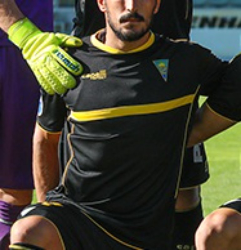 Estoril Praia 2019-20 Third Kit