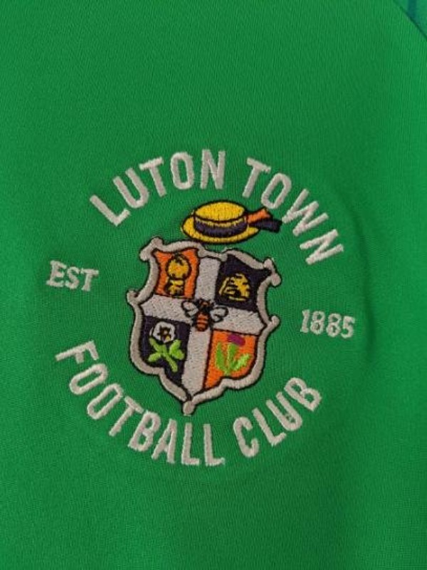 Luton Town 2019-20 GK 2 Kit