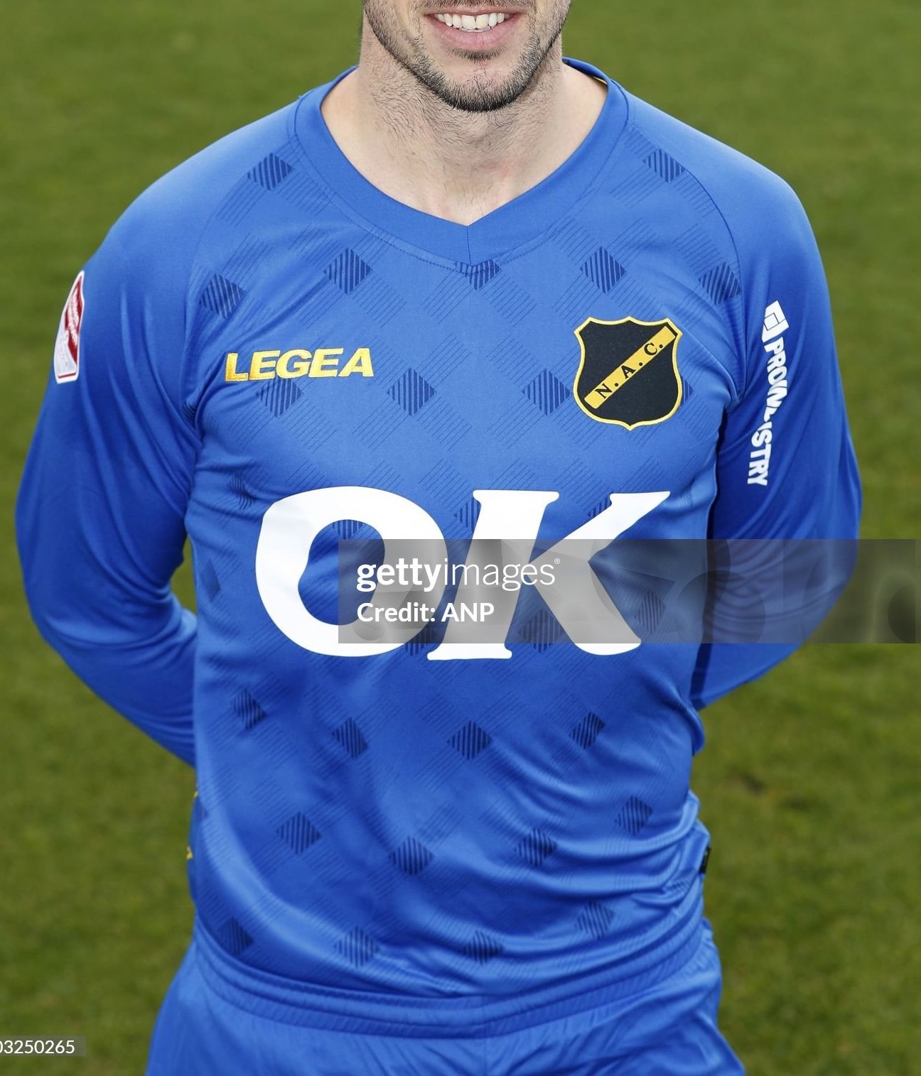 NAC Breda 2019-20 GK 1 Kit
